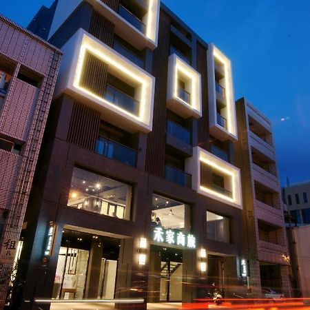 He-Jia Hotel Miaoli Buitenkant foto